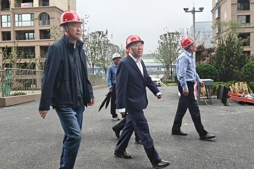 公司黨委書記、董事長李明華一行到煙臺項(xiàng)目、濰坊項(xiàng)目檢查指導(dǎo)工作.jpg